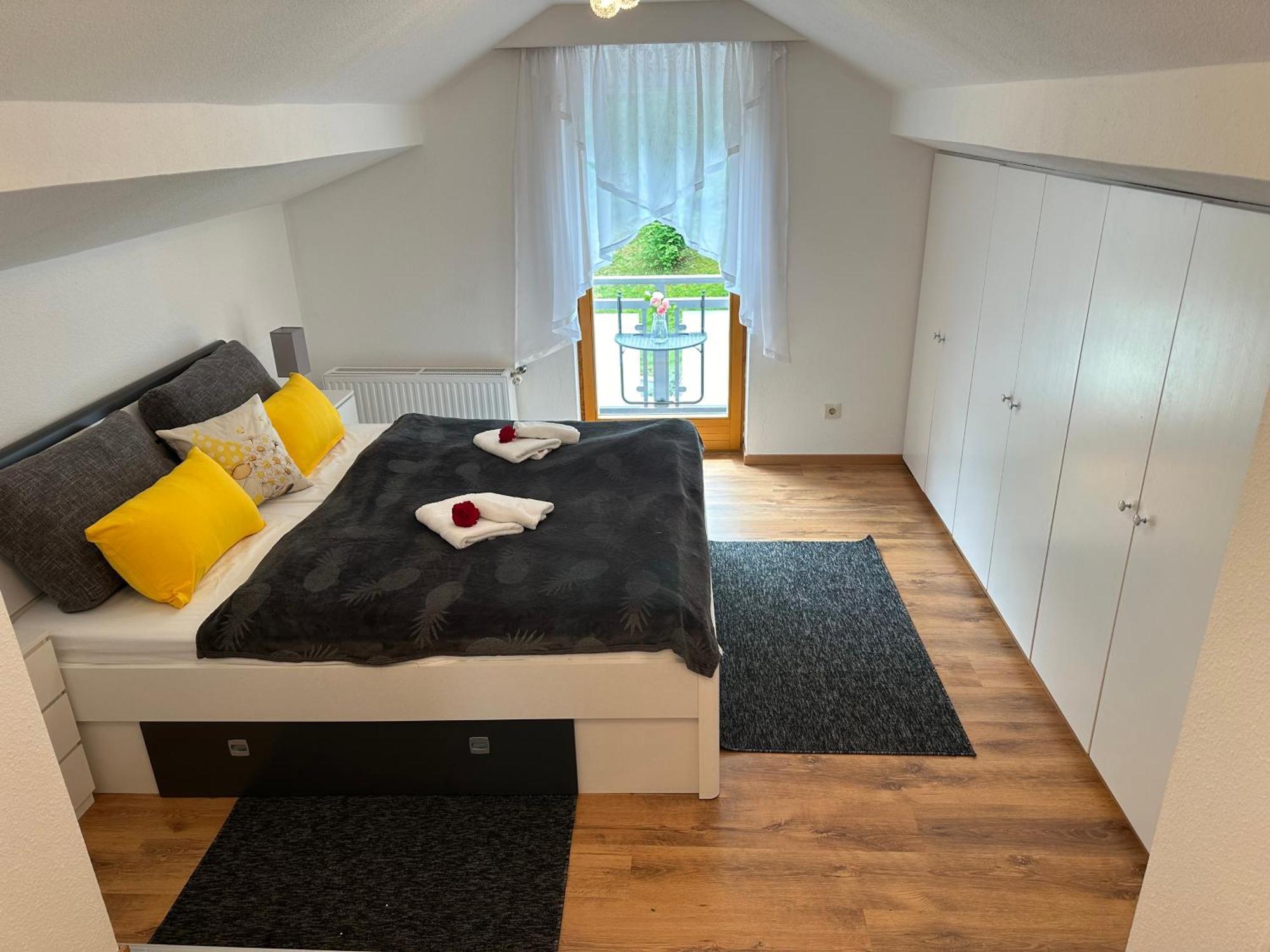 Ferienwohnung Waldblick, Faaker See Oberaichwald  Exterior foto