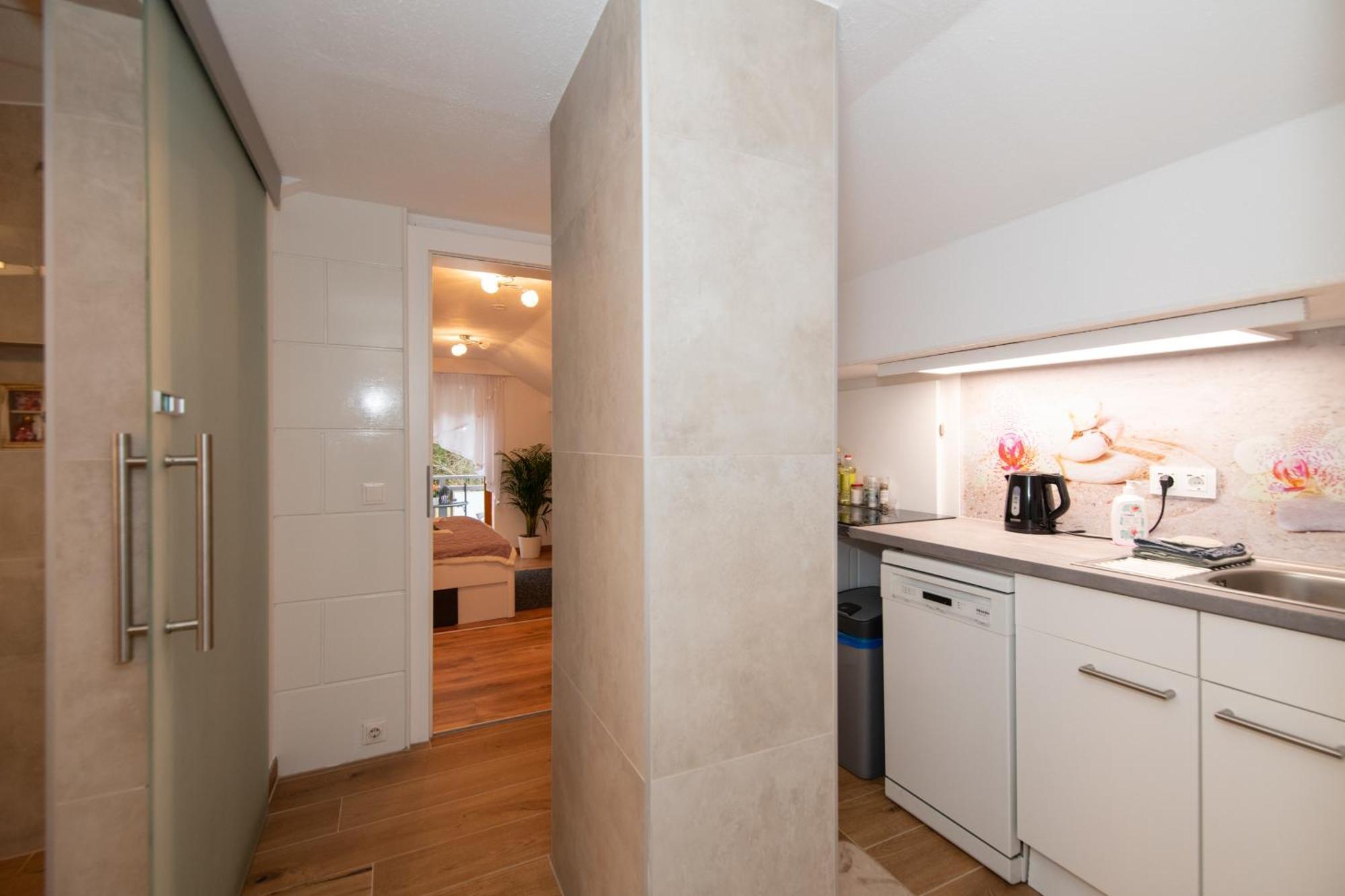 Ferienwohnung Waldblick, Faaker See Oberaichwald  Exterior foto